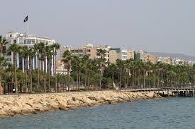 Promenade an der Küste